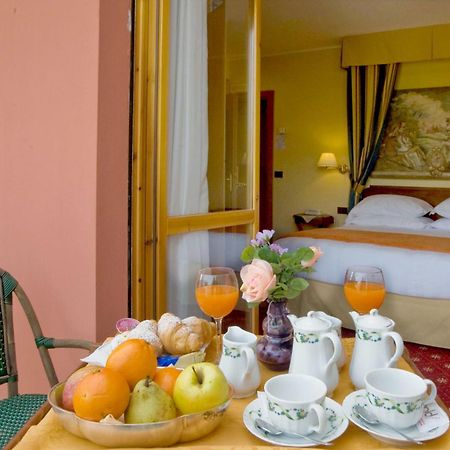 Hotel Ferrari Salsomaggiore Terme Esterno foto