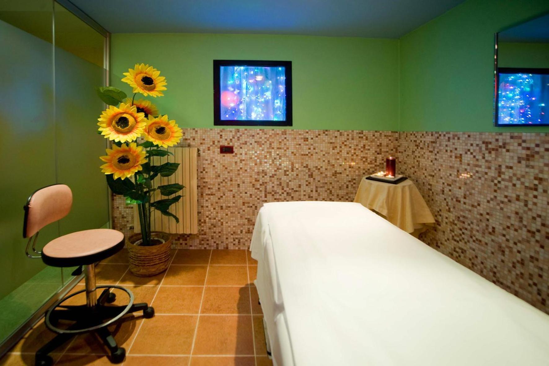 Hotel Ferrari Salsomaggiore Terme Esterno foto