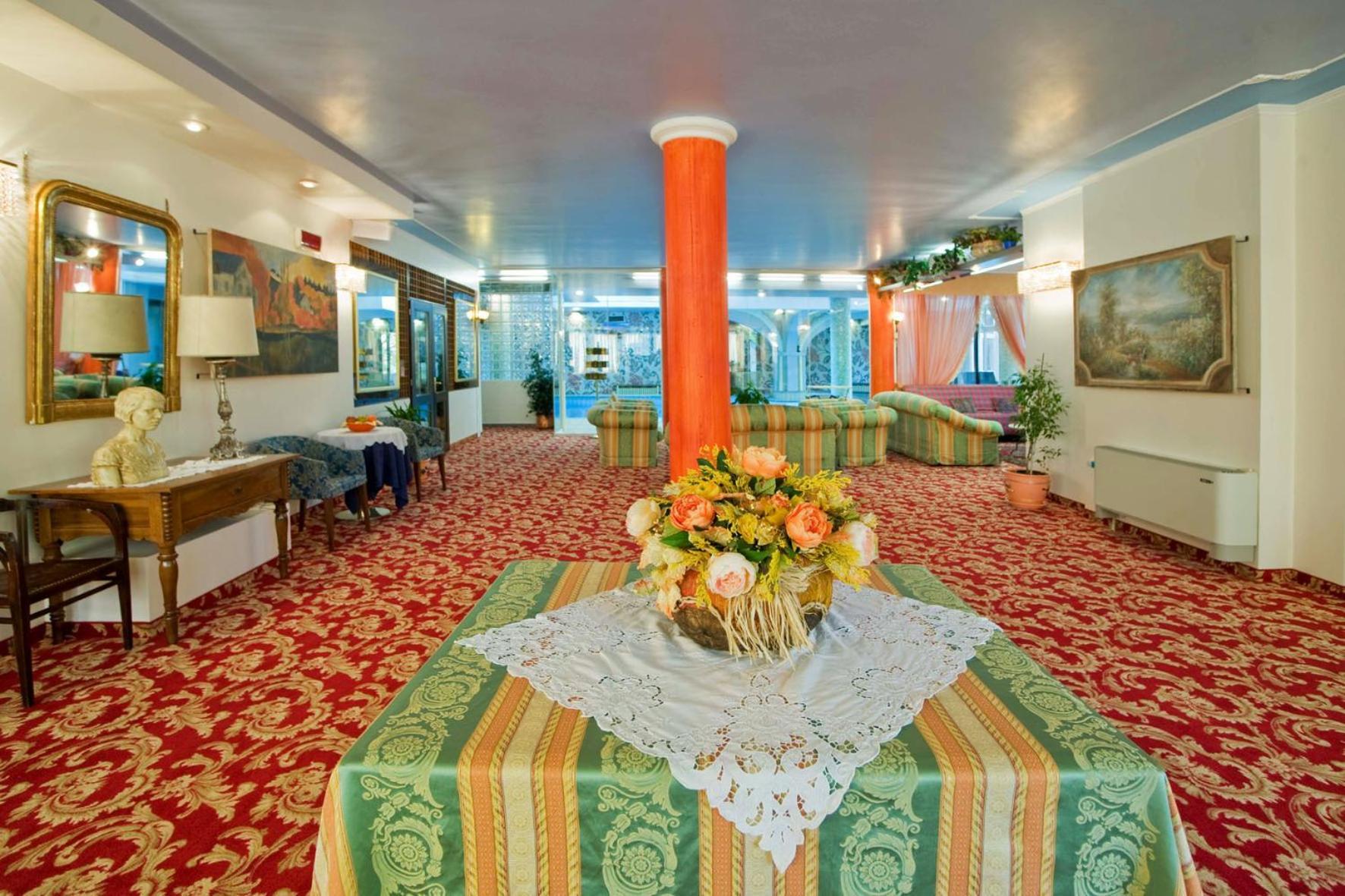 Hotel Ferrari Salsomaggiore Terme Esterno foto