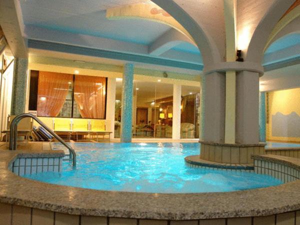 Hotel Ferrari Salsomaggiore Terme Esterno foto