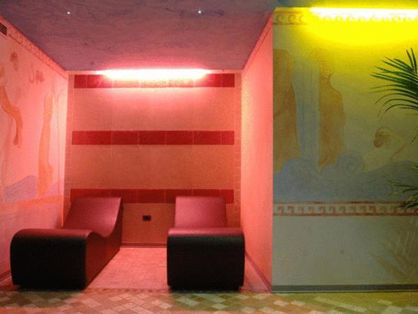 Hotel Ferrari Salsomaggiore Terme Esterno foto