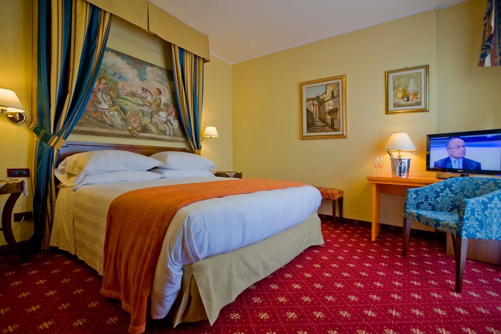 Hotel Ferrari Salsomaggiore Terme Esterno foto