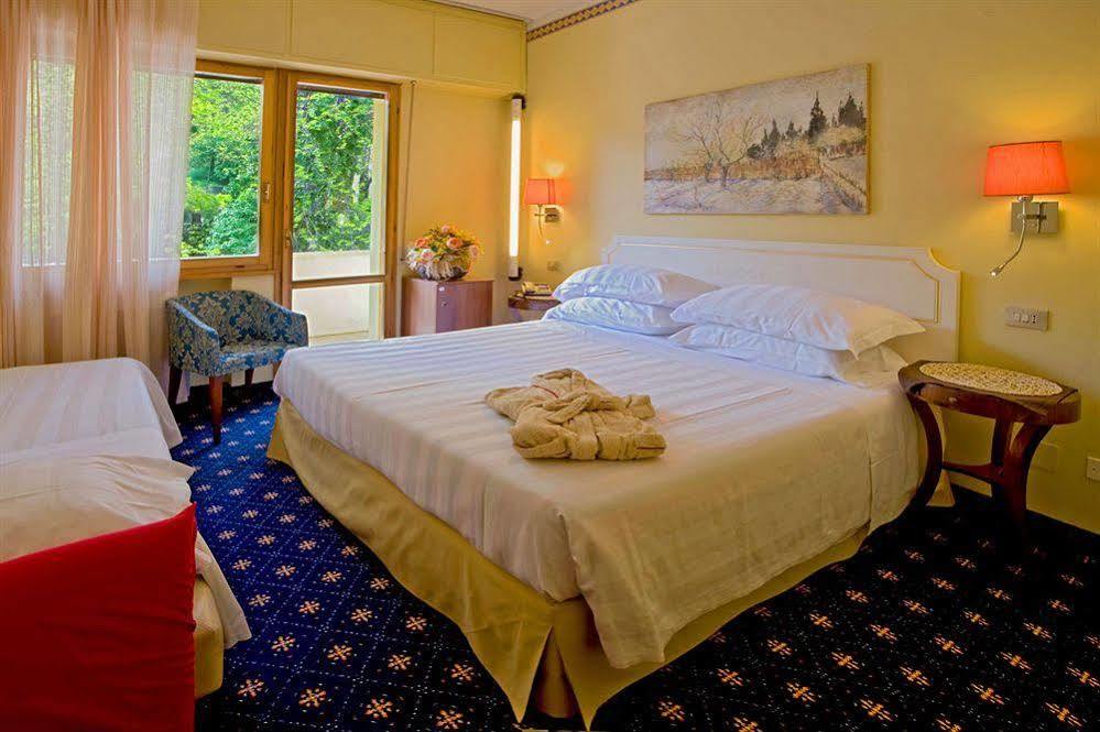 Hotel Ferrari Salsomaggiore Terme Esterno foto
