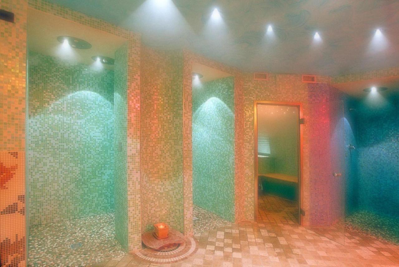Hotel Ferrari Salsomaggiore Terme Esterno foto